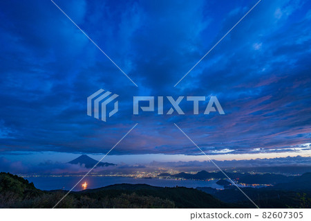 (Shizuoka Prefecture) Mt. Fuji, a deep-sea exploration vessel floating in Suruga Bay at midnight 82607305
