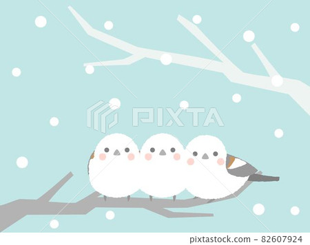 長尾山雀棲息在樹上的插圖 82607924