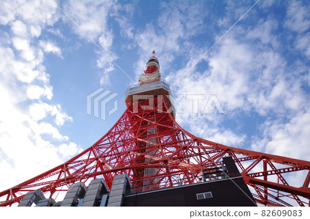 Tokyo Tower in autumn Tokyo Tower in autumn 82609083