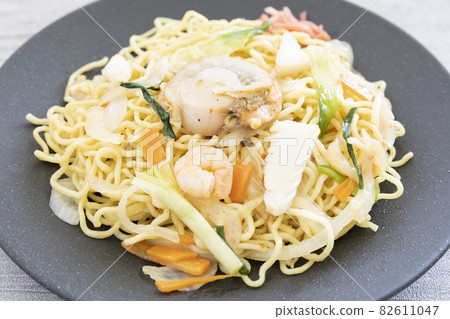 Delicious seafood salt yakisoba Delicious seafood salt yakisoba 82611047