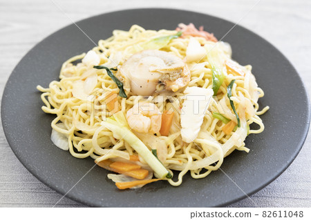 美味海鮮鹽炒麵 82611048