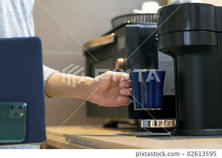 Office coffee machine image shooting cooperation: WEEK Shibadaimon (Sun Frontier Fudousan) 82613595