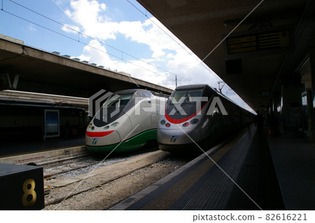 Italy Eurostar Italy Eurostar 82616221