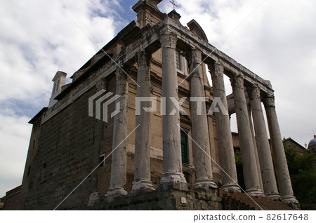 Roman Forum Temple 82617648