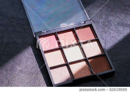 Makeup cosmetics leather fashionable Makeup cosmetics leather fashionable 82619089