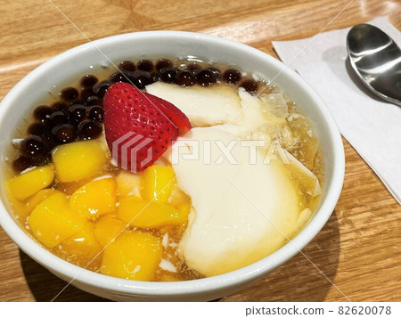 Taiwanese food Douhua Taiwanese food Douhua 82620078