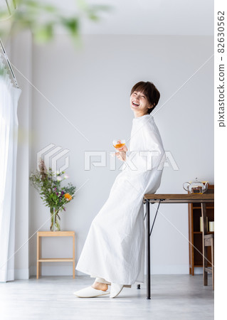 女性下午茶時間 82630562