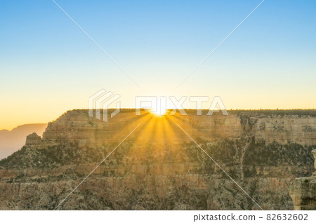 Sunrise at Mather Point in the Grand Canyon Sunrise at Mather Point in the Grand Canyon 82632602