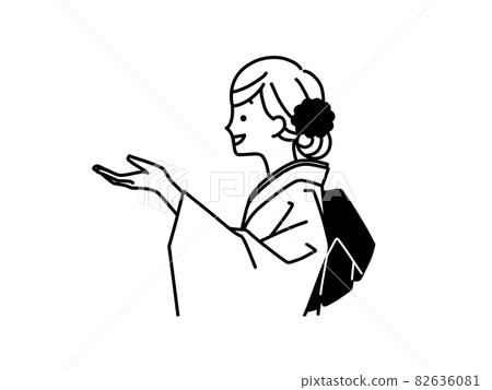 介紹和引導的和服女人-黑 82636081