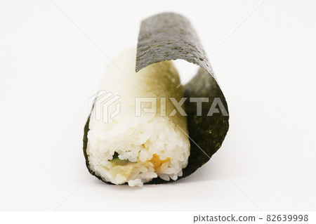 Roll sushi Roll sushi 82639998
