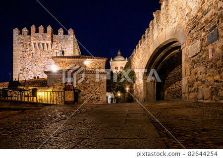 Arco de la Estrella, Arch of the Star with Bujaco Tower in Caceres, Spain Arco de la Estrella, Arch of the Star with Bujaco Tower in Caceres, Spain 82644254