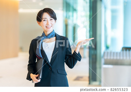 Receptionist Female Business Concierge Office Shooting cooperation "LINK FOREST" Receptionist Female Business Concierge Office Shooting cooperation "LINK FOREST" 82655323