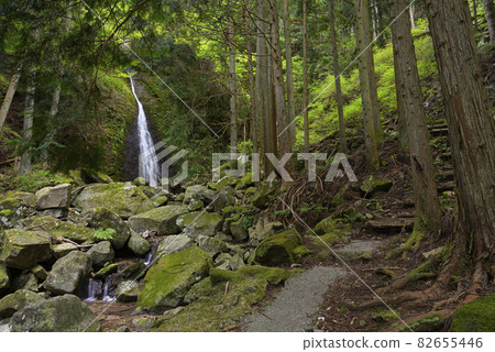 Ounen瀑布（兵庫縣神崎區上川町） 82655446