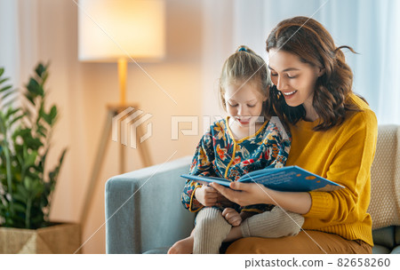 Happy loving family Happy loving family 82658260