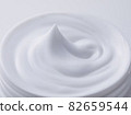 White cream basic cosmetics sizzle close-up 82659544