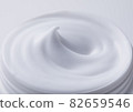 White cream basic cosmetics sizzle close-up 82659546
