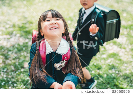 小學入口 82660906