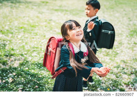 小學入口 82660907