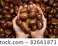 Nuts Chestnuts (Al chestnuts, Raw Chestnuts) Food Background Photo, Autumn Background 82661871