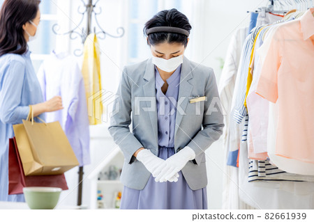 員工商店的女性 82661939