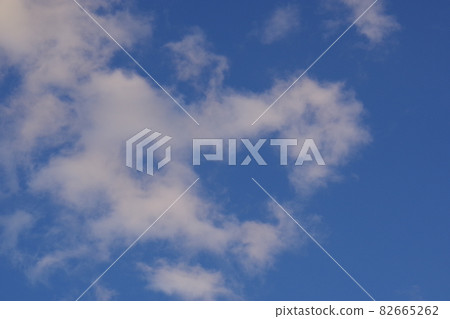 Refreshing blue sky sky cloud background background material image Refreshing blue sky sky cloud background background material image 82665262