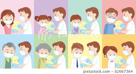 戴口罩的人讓醫生給他們的左臂注射 戴口罩的人讓醫生給他們的左臂注射 82667364