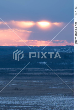 Kushiro Wetland in early winter at dawn Kushiro Wetland in early winter at dawn 82671809