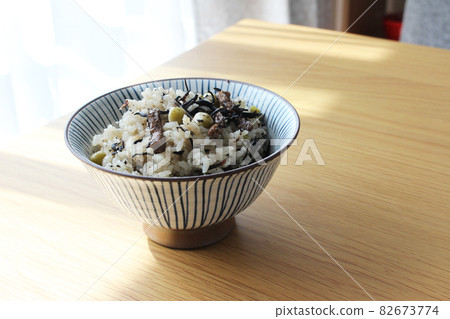 雜飯、大石飯、毛豆、羊栖菜 82673774