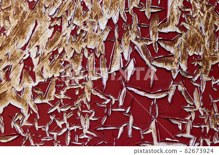 Cracked and peeled paint on the iron surface Cracked and peeled paint on the iron surface 82673924
