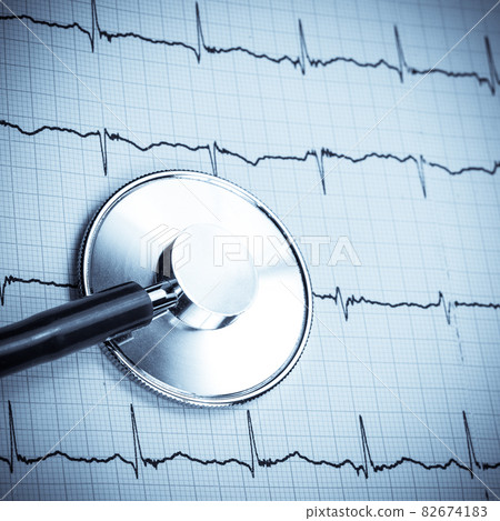 Stethoscope on EKG 82674183