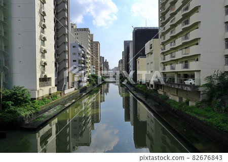 Shinhori River seen from the Memorial Bridge in Naka-ku, Nagoya 82676843