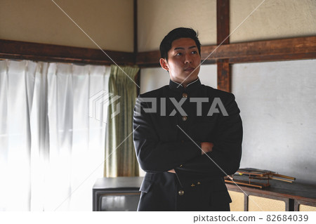 男性肖像』 82684039