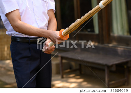 男學生肖像夏季版 82684059