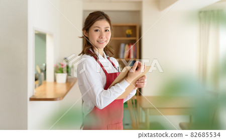 女人的生活 82685534