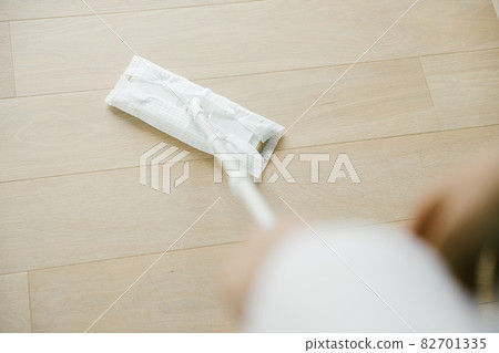 地板和方便的拖把 82701335