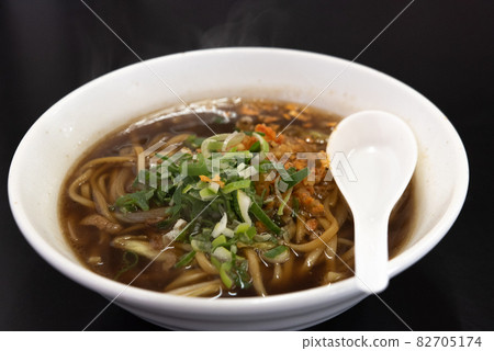 黑石B級美食湯麵 82705174