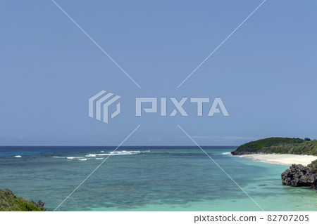 Kanemo Beach in front of Yoron Station on Yoron Island Kanemo Beach in front of Yoron Station on Yoron Island 82707205