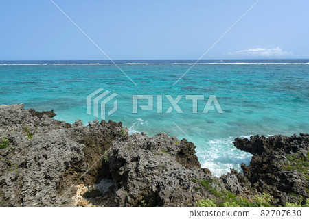 Yoron Island's Ukatsu Coast (Wach) Meerabi Beach Yoron Island's Ukatsu Coast (Wach) Meerabi Beach 82707630