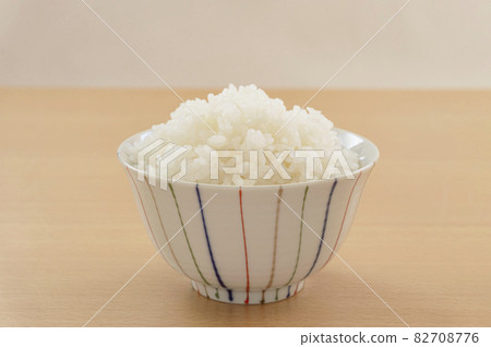 Rice bowl and rice 82708776