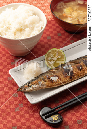 Grilled saury set meal Grilled saury set meal 82710881