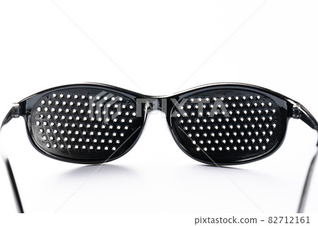 Pinhole glasses Pinhole glasses 82712161