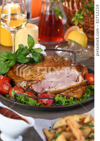 Baked drumstick turkey 82712219