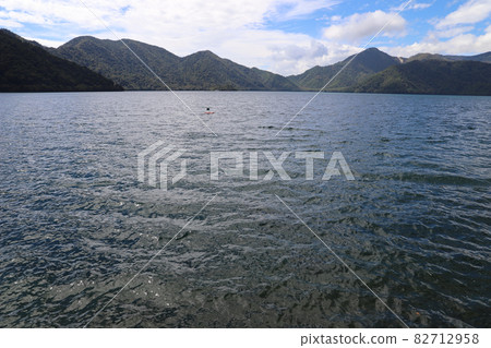 Lake Chuzenji and the mountains on the opposite bank (Tochigi Prefecture) 82712958
