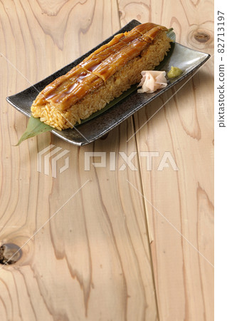 Conger eel placed on bamboo leaves Sushi, gari and wasabi Conger eel placed on bamboo leaves Sushi, gari and wasabi 82713197