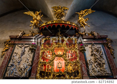 basilica Santa Maria gloriosa dei Frari, Venice, Italy 82714892