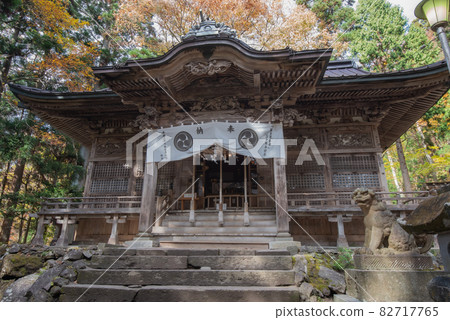 Walk around Lake Towada Walk around Lake Towada 82717765