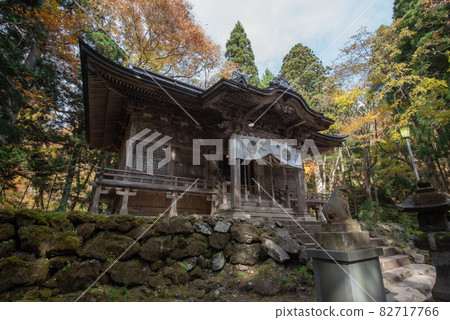 Walk around Lake Towada Walk around Lake Towada 82717766