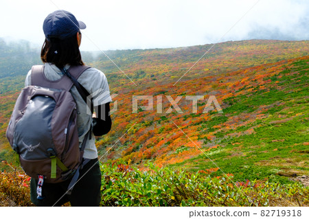 栗駒山（菅川山），百花名山之一，以日本最美麗的山地秋葉而聞名 82719318