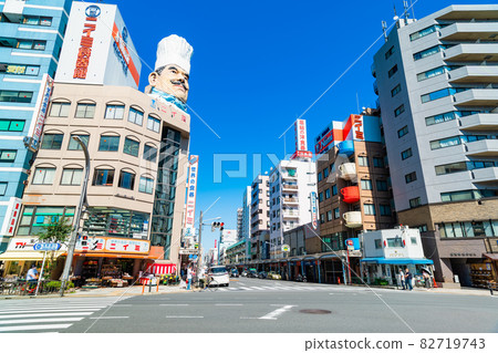 Scenery of Kappabashidogugai Street in Tokyo Scenery of Kappabashidogugai Street in Tokyo 82719743