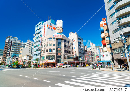 Scenery of Kappabashidogugai Street in Tokyo Scenery of Kappabashidogugai Street in Tokyo 82719747